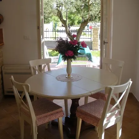 Willa Luxury With A Swimming Pool Buici, - 13543 *