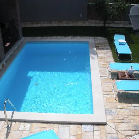 Luxury With A Swimming Pool Buici, - 13543 Willa